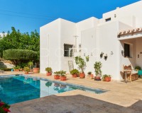 Resale - Villa / Semi-detached Villa - Mojácar