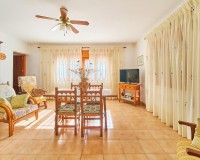 Resale - Villa / Semi-detached Villa - Mojácar