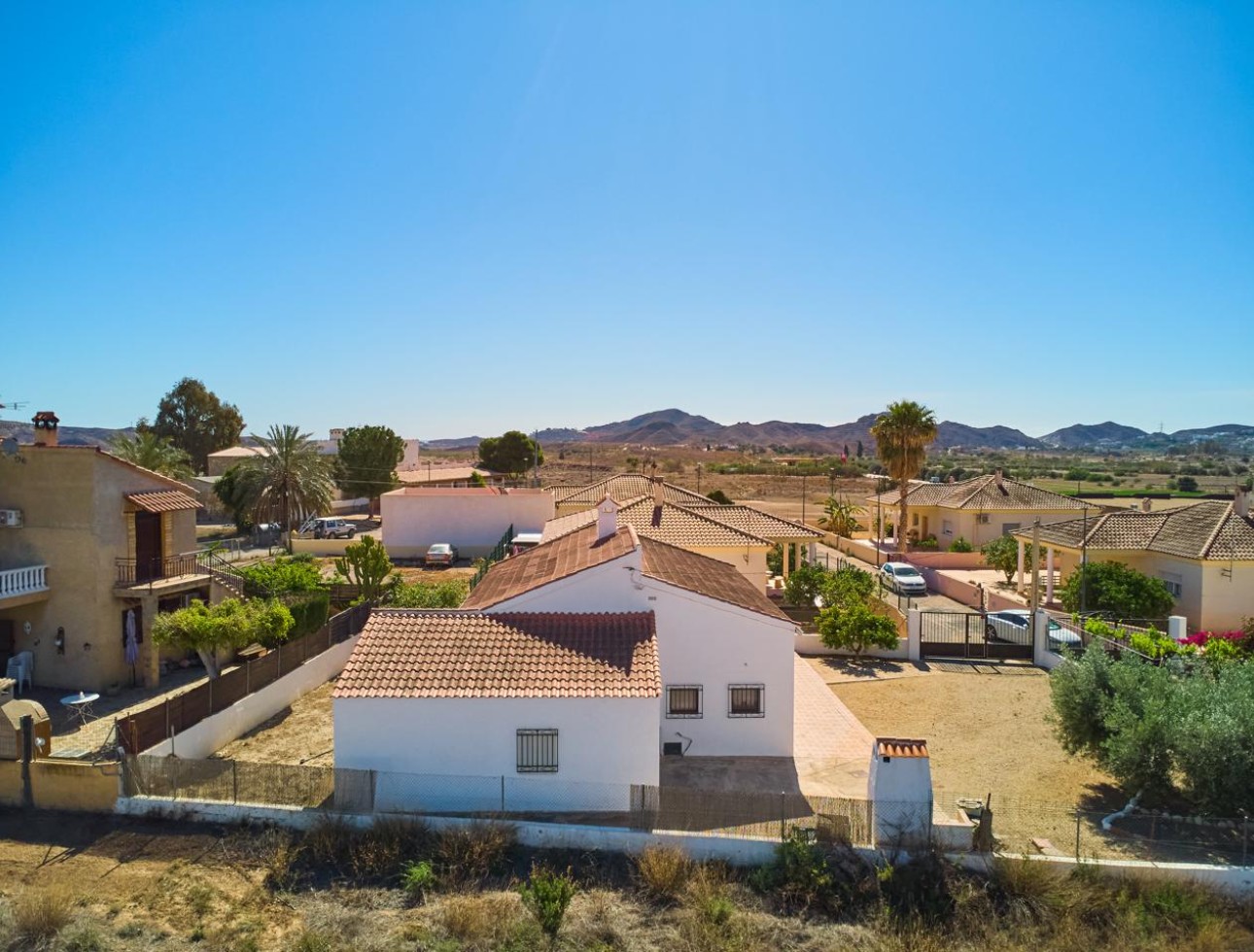 Resale - Villa / Semi-detached Villa - Mojácar