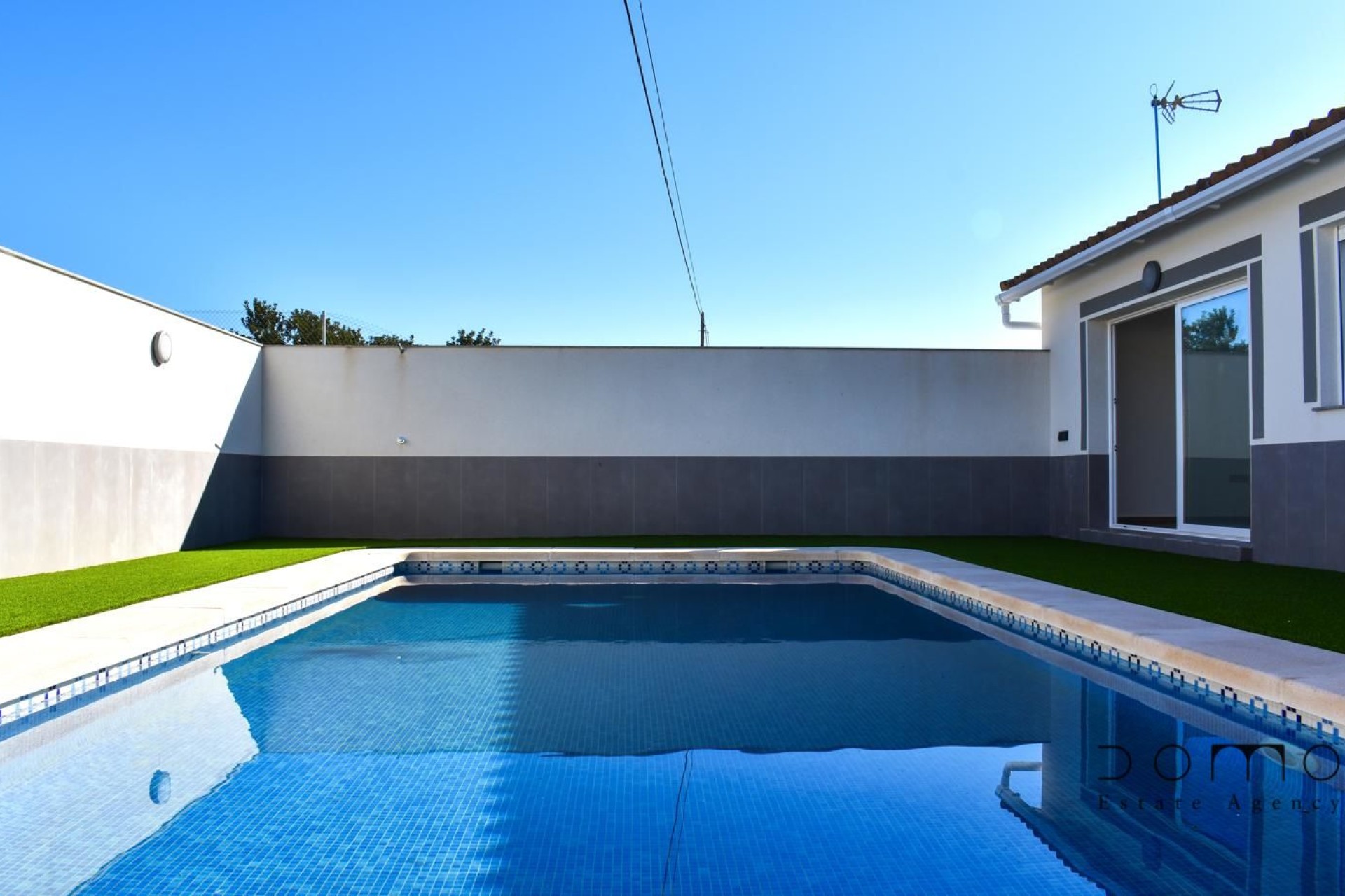 Resale - Villa / Semi-detached Villa - Puerto Lumbreras