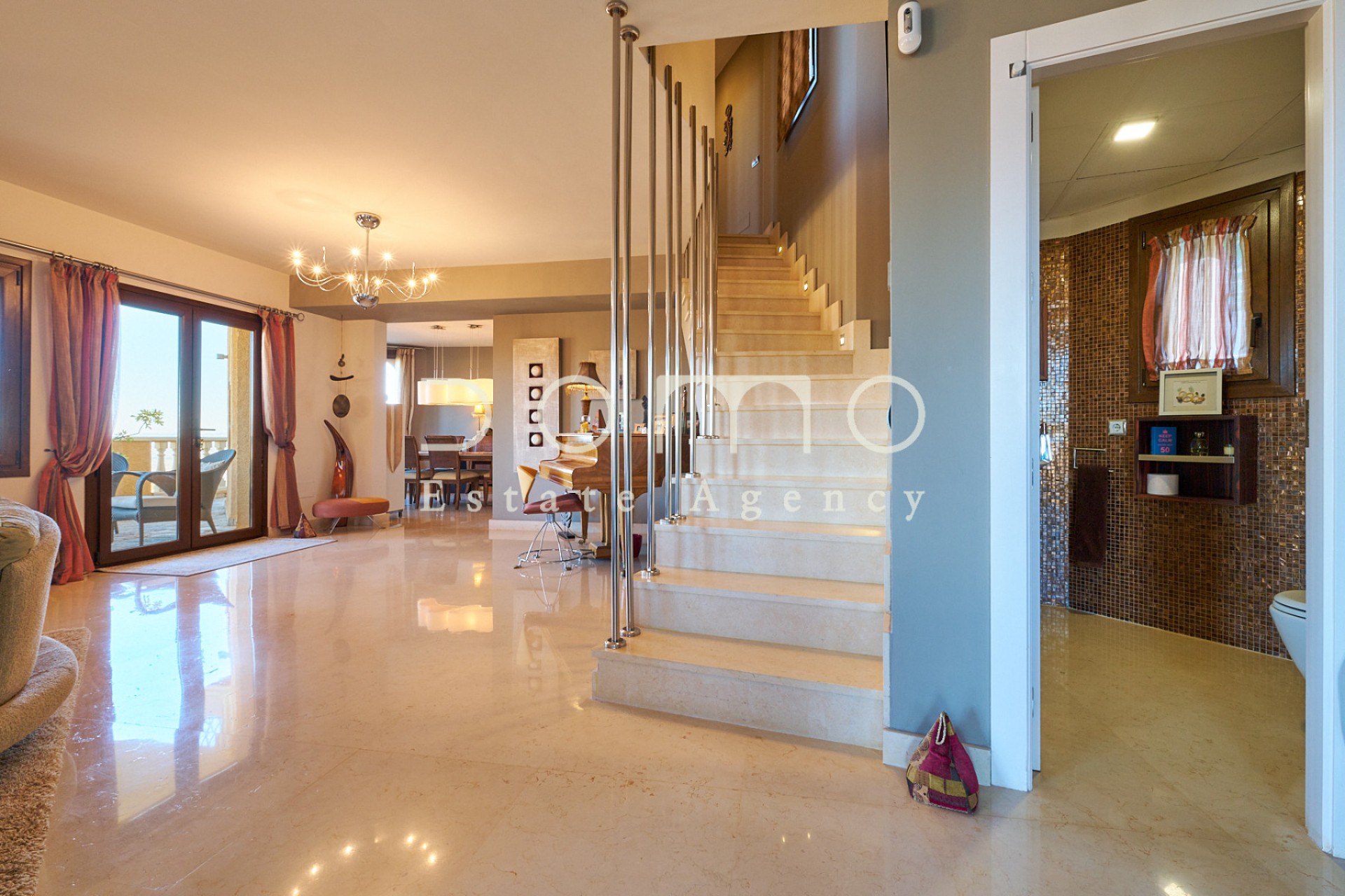 Resale - Villa / Semi-detached Villa - Turre - Sierra Cabrera