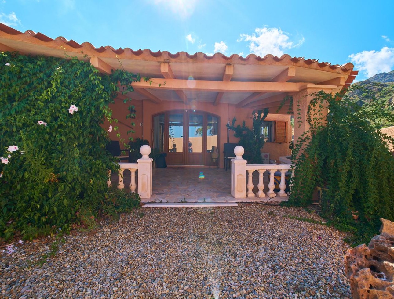 Resale - Villa / Semi-detached Villa - Turre