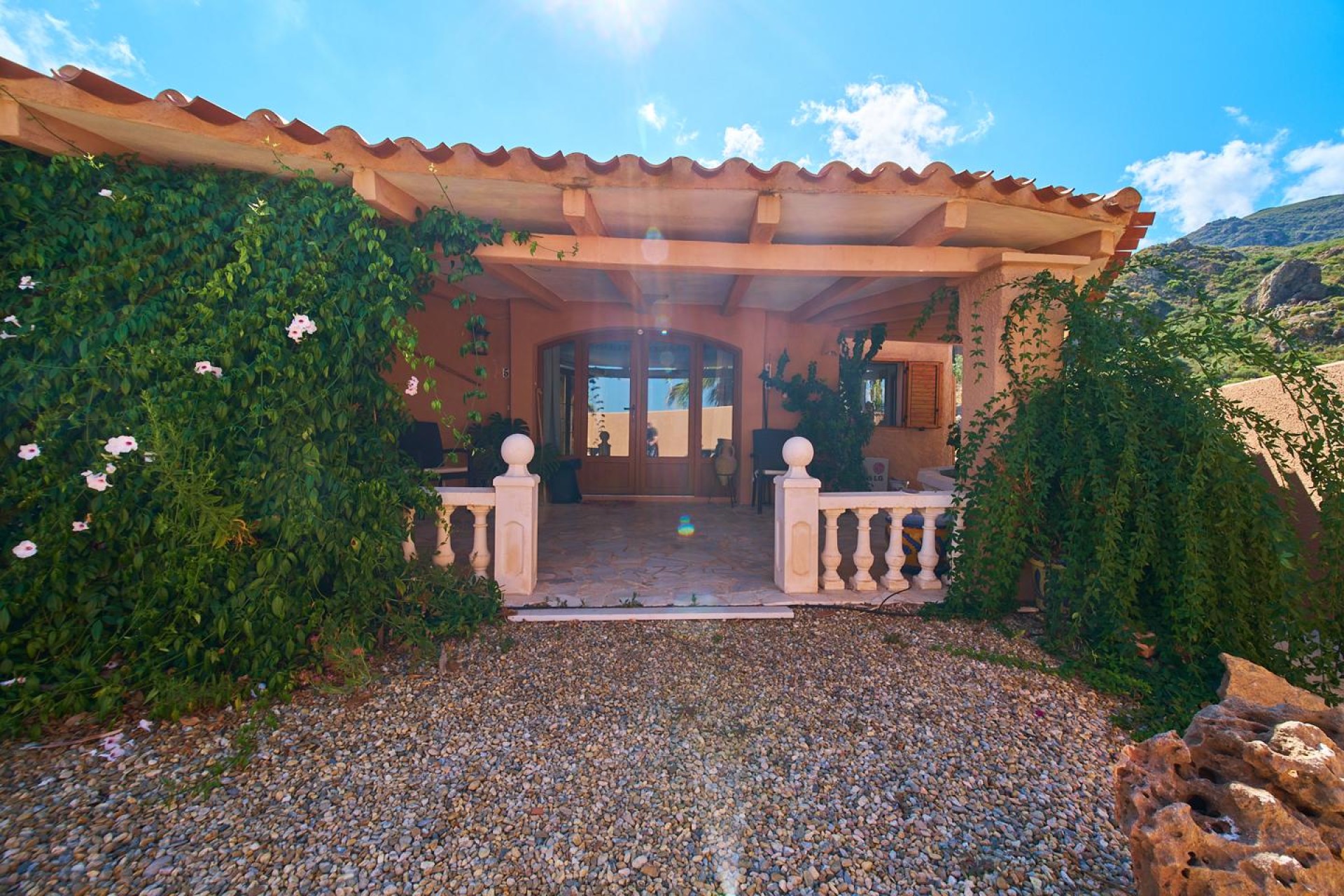 Resale - Villa / Semi-detached Villa - Turre