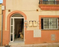 Resale - Villa / Semi-detached Villa - Turre