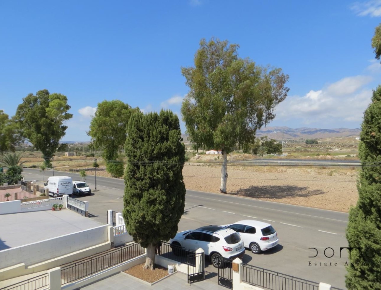 Resale - Villa / Semi-detached Villa - Turre