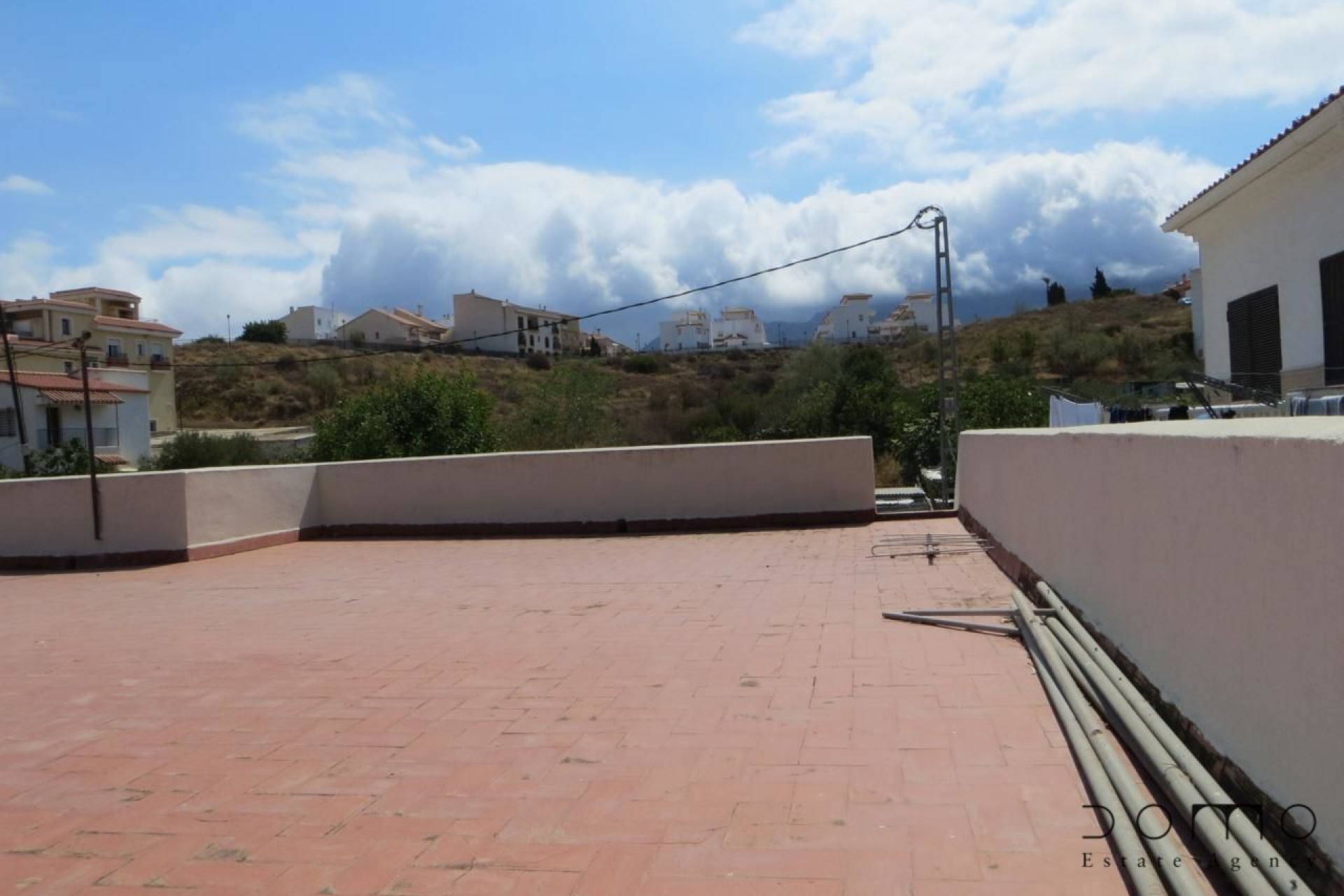 Resale - Villa / Semi-detached Villa - Turre