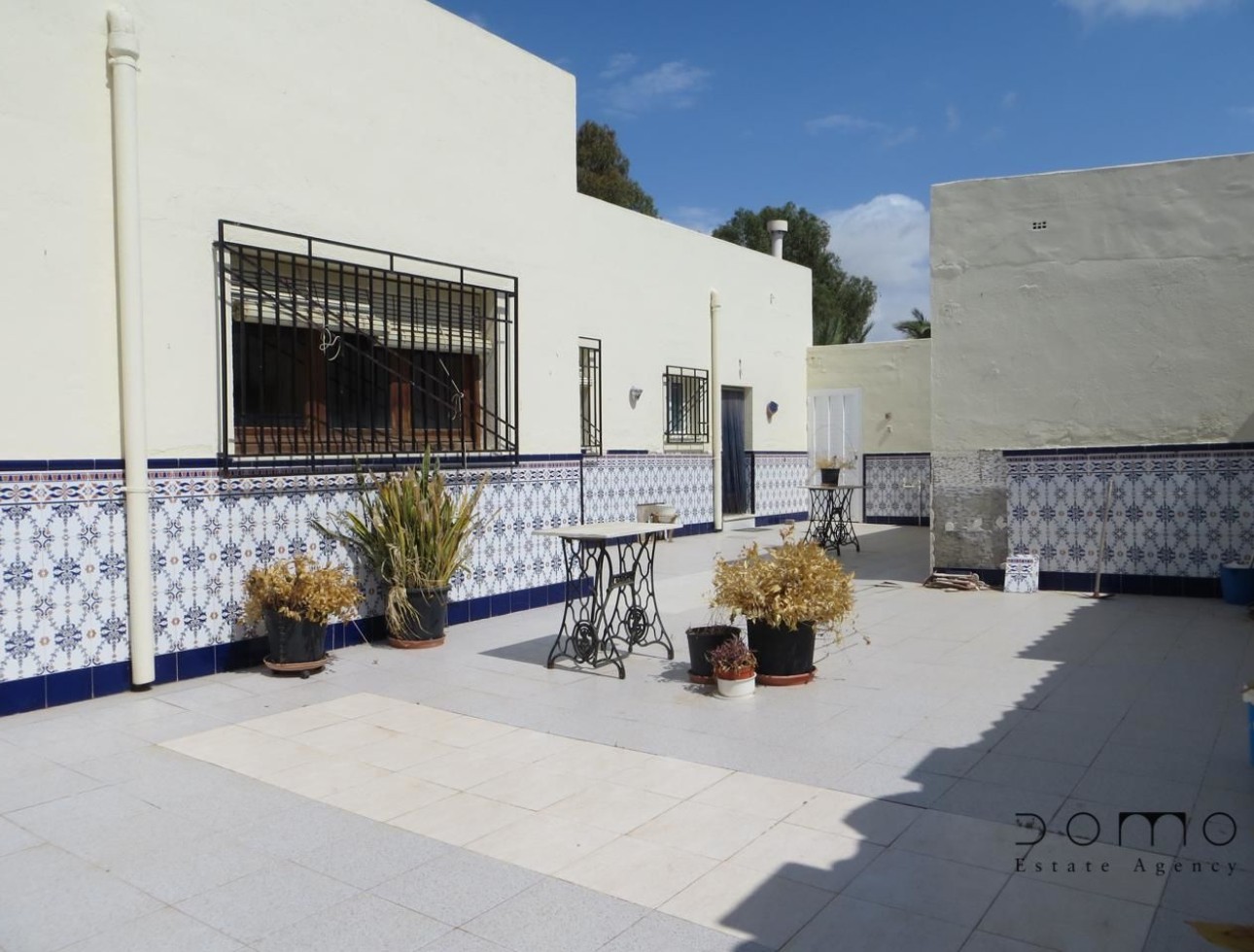 Resale - Villa / Semi-detached Villa - Turre