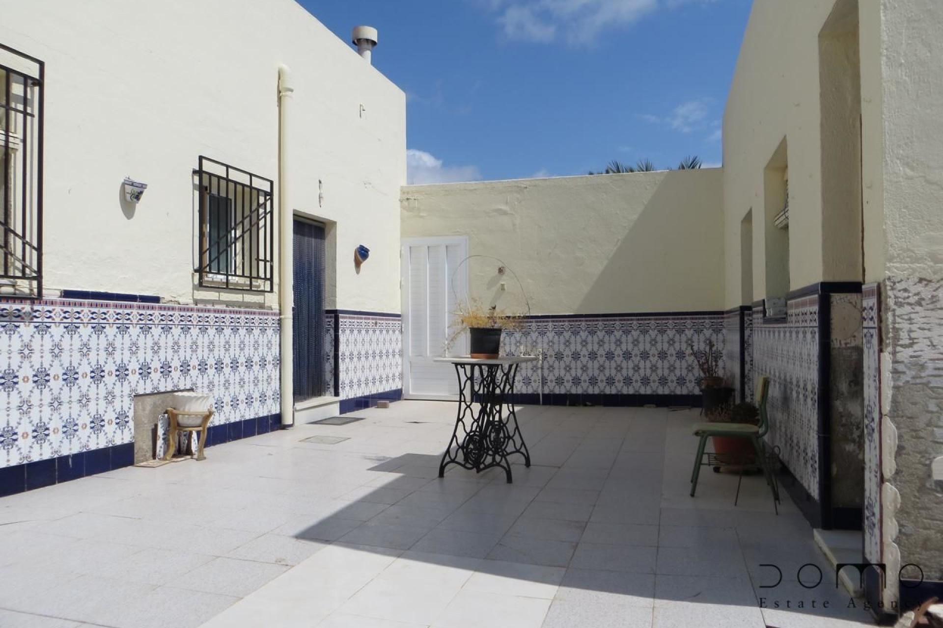 Resale - Villa / Semi-detached Villa - Turre