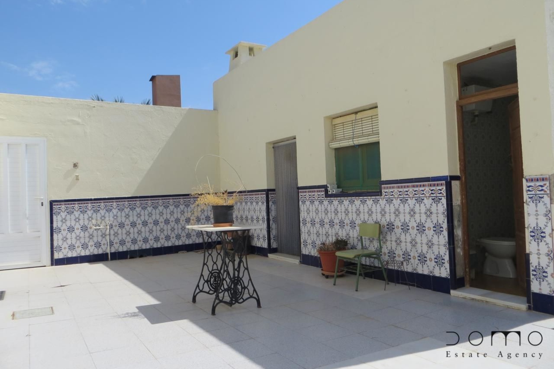 Resale - Villa / Semi-detached Villa - Turre