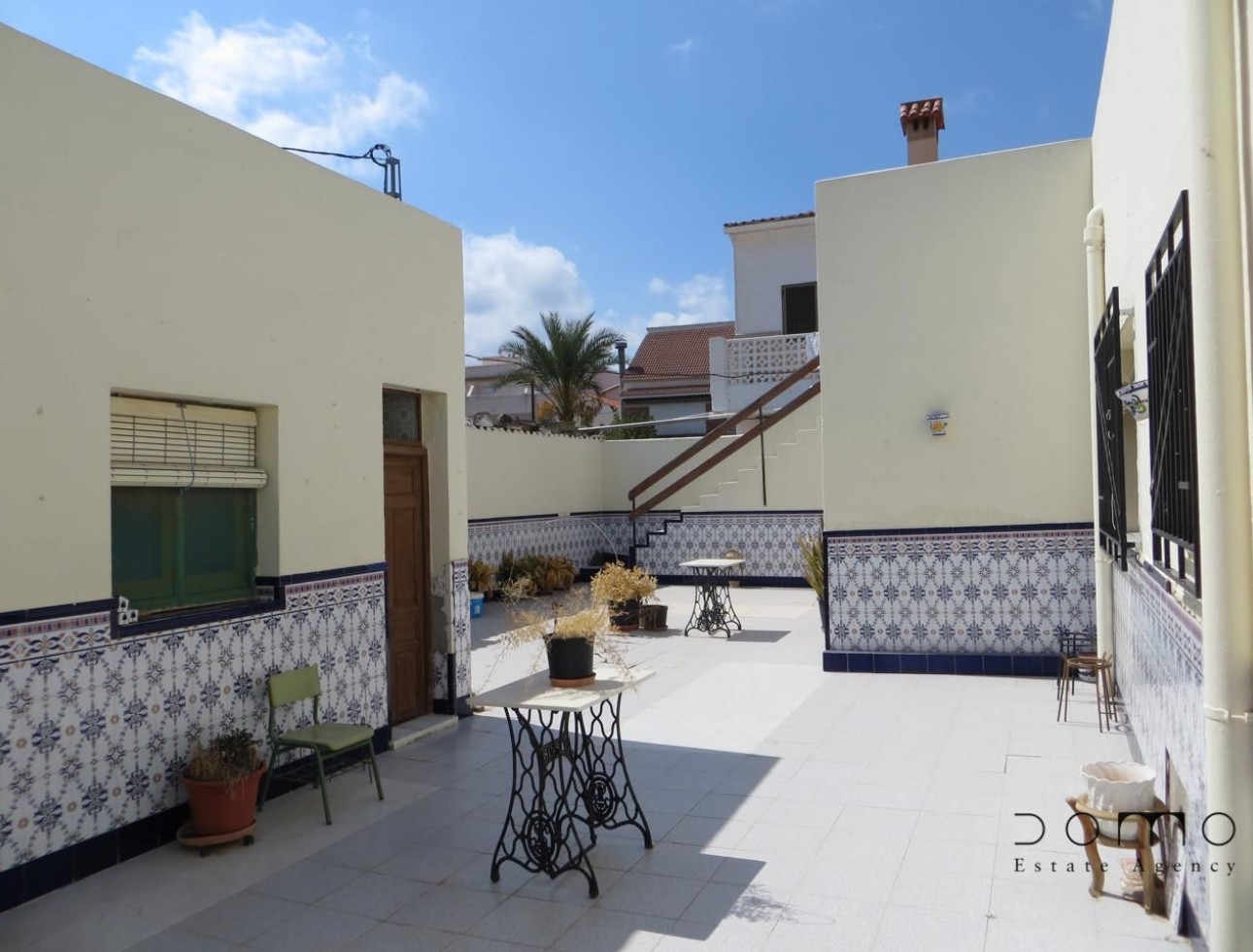 Resale - Villa / Semi-detached Villa - Turre