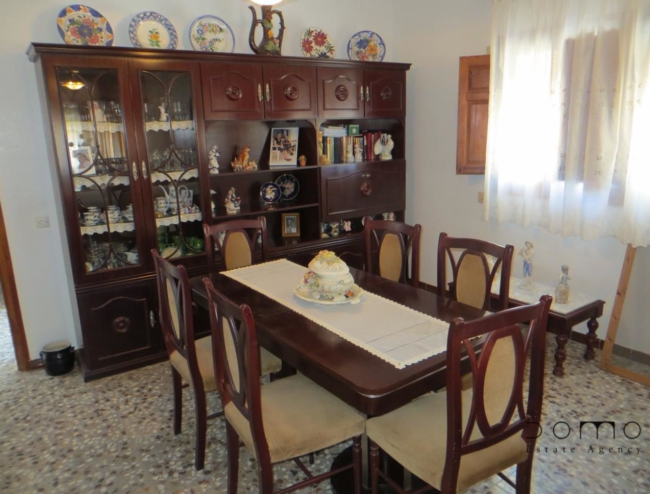 Resale - Villa / Semi-detached Villa - Turre