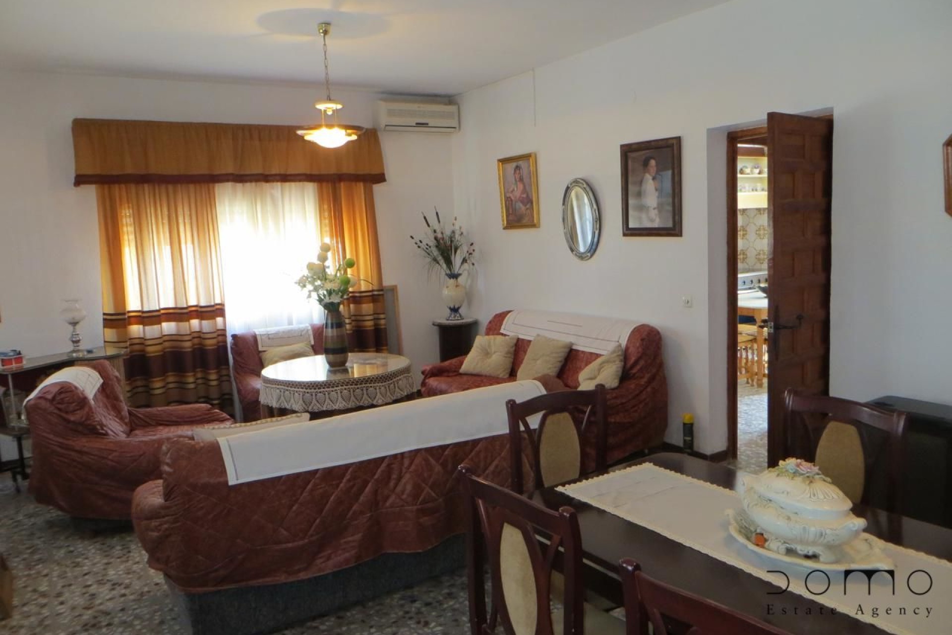 Resale - Villa / Semi-detached Villa - Turre