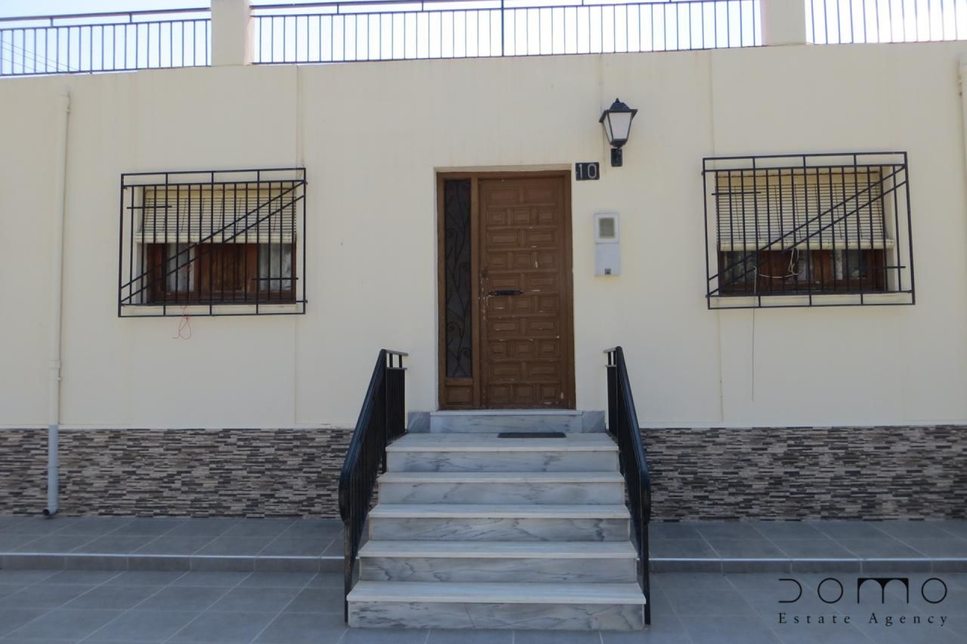 Resale - Villa / Semi-detached Villa - Turre