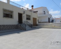 Resale - Villa / Semi-detached Villa - Turre