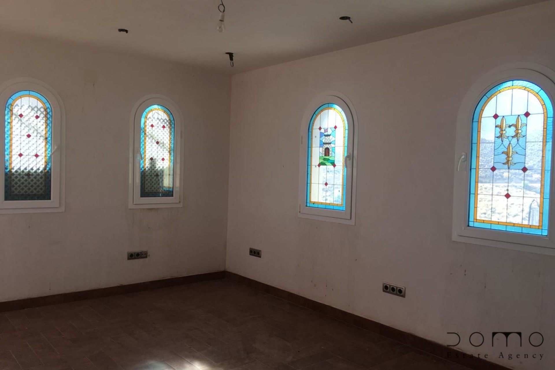 Resale - Villa / Semi-detached Villa - Turre