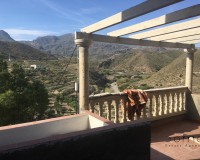 Resale - Villa / Semi-detached Villa - Turre