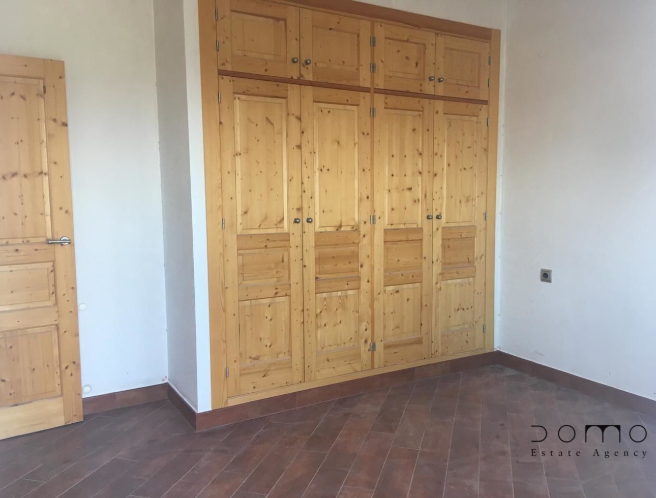 Resale - Villa / Semi-detached Villa - Turre