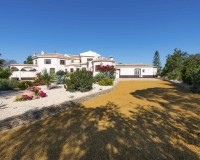 Resale - Villa / Semi-detached Villa - Turre