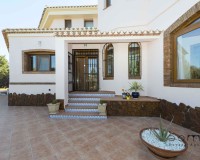 Resale - Villa / Semi-detached Villa - Turre