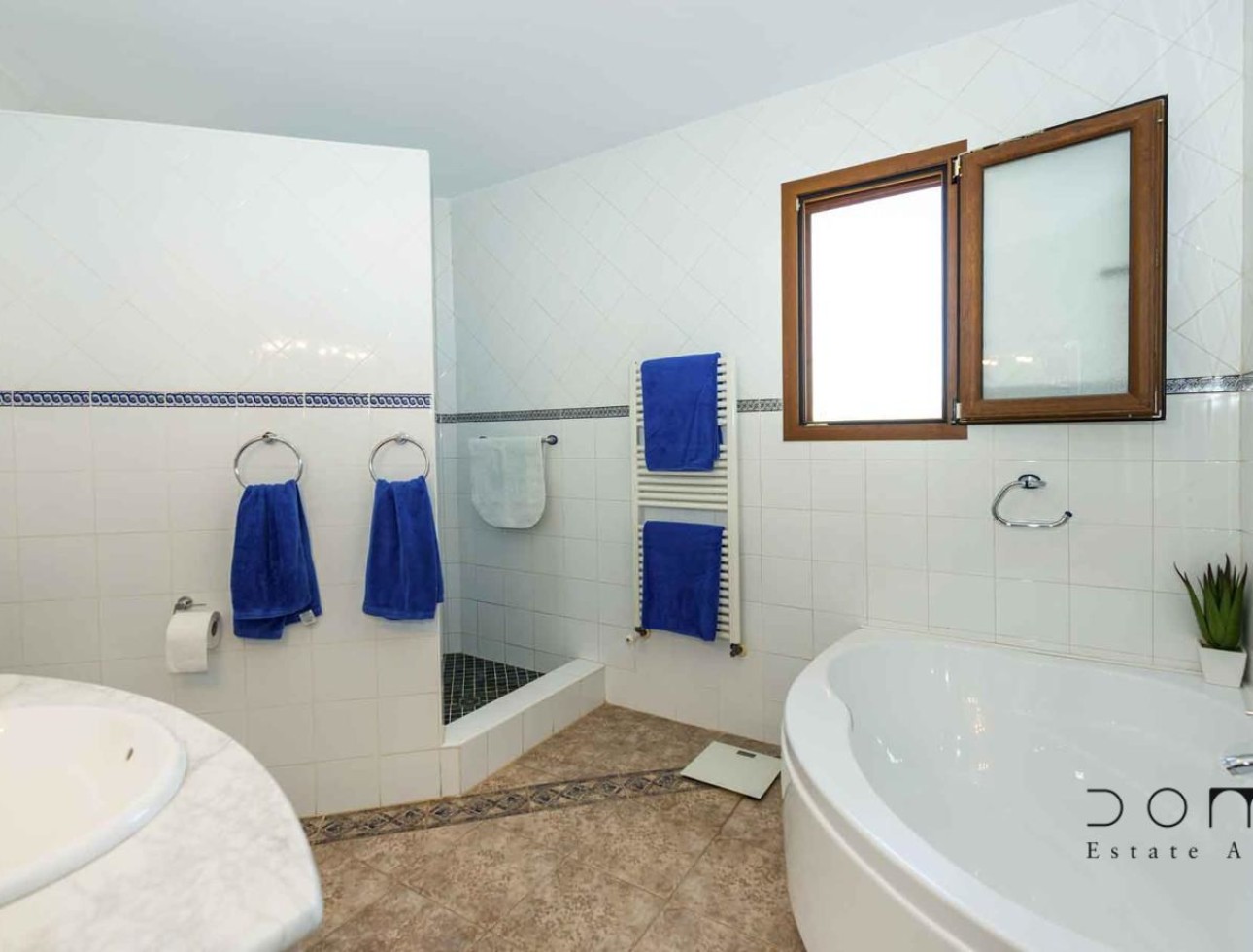 Resale - Villa / Semi-detached Villa - Turre