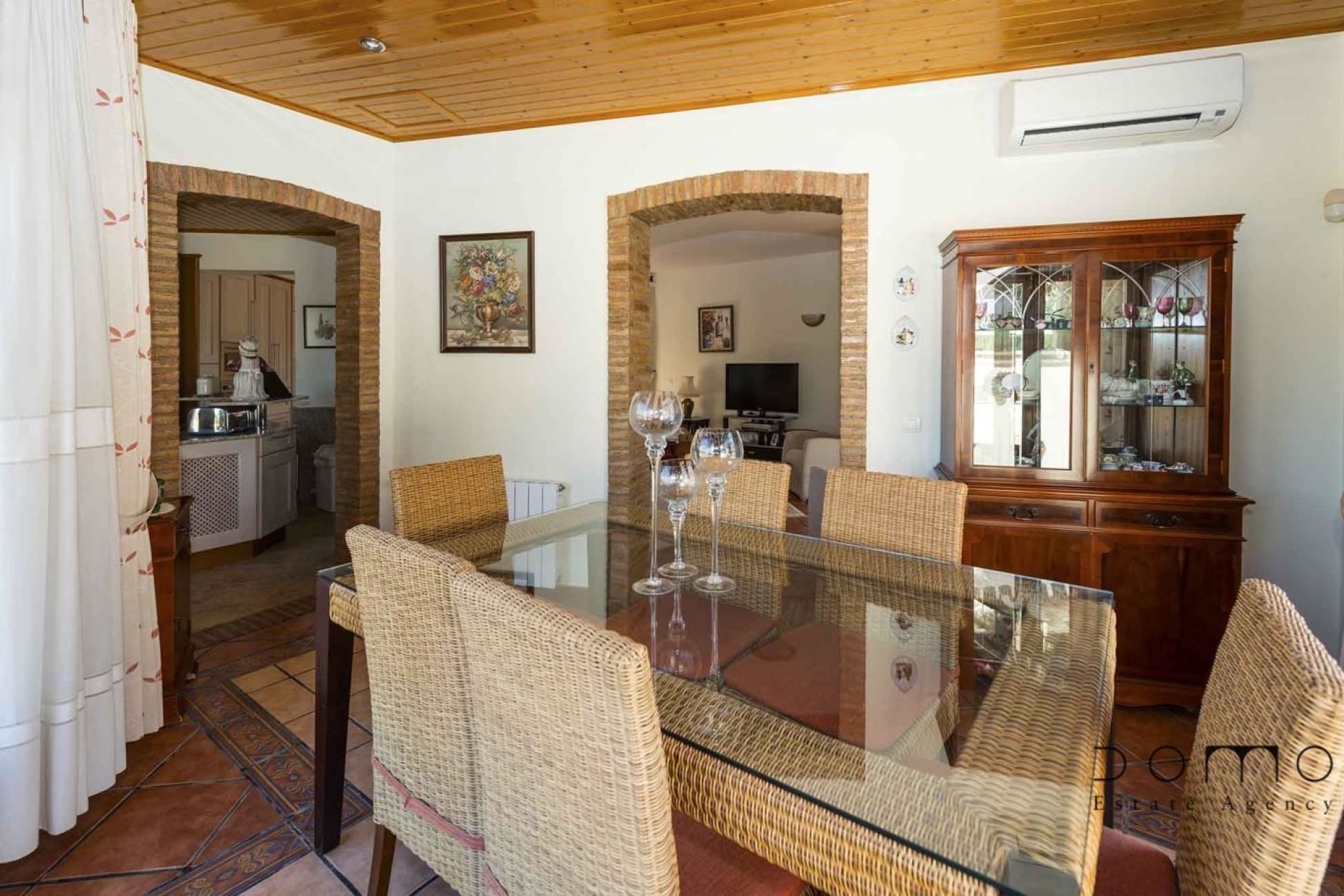 Resale - Villa / Semi-detached Villa - Turre