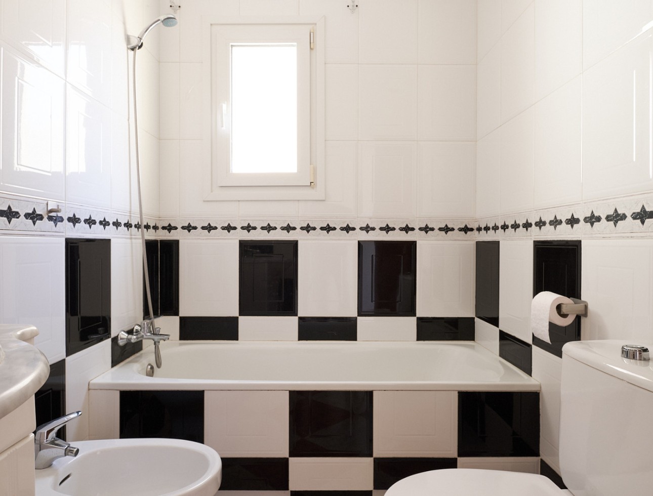 Resale - Villa / Semi-detached Villa - Turre