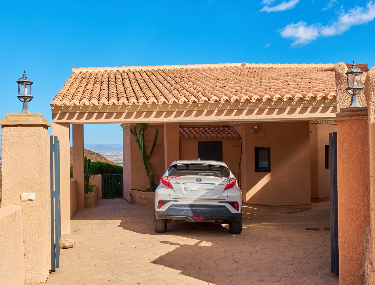 Resale - Villa / Semi-detached Villa - Turre