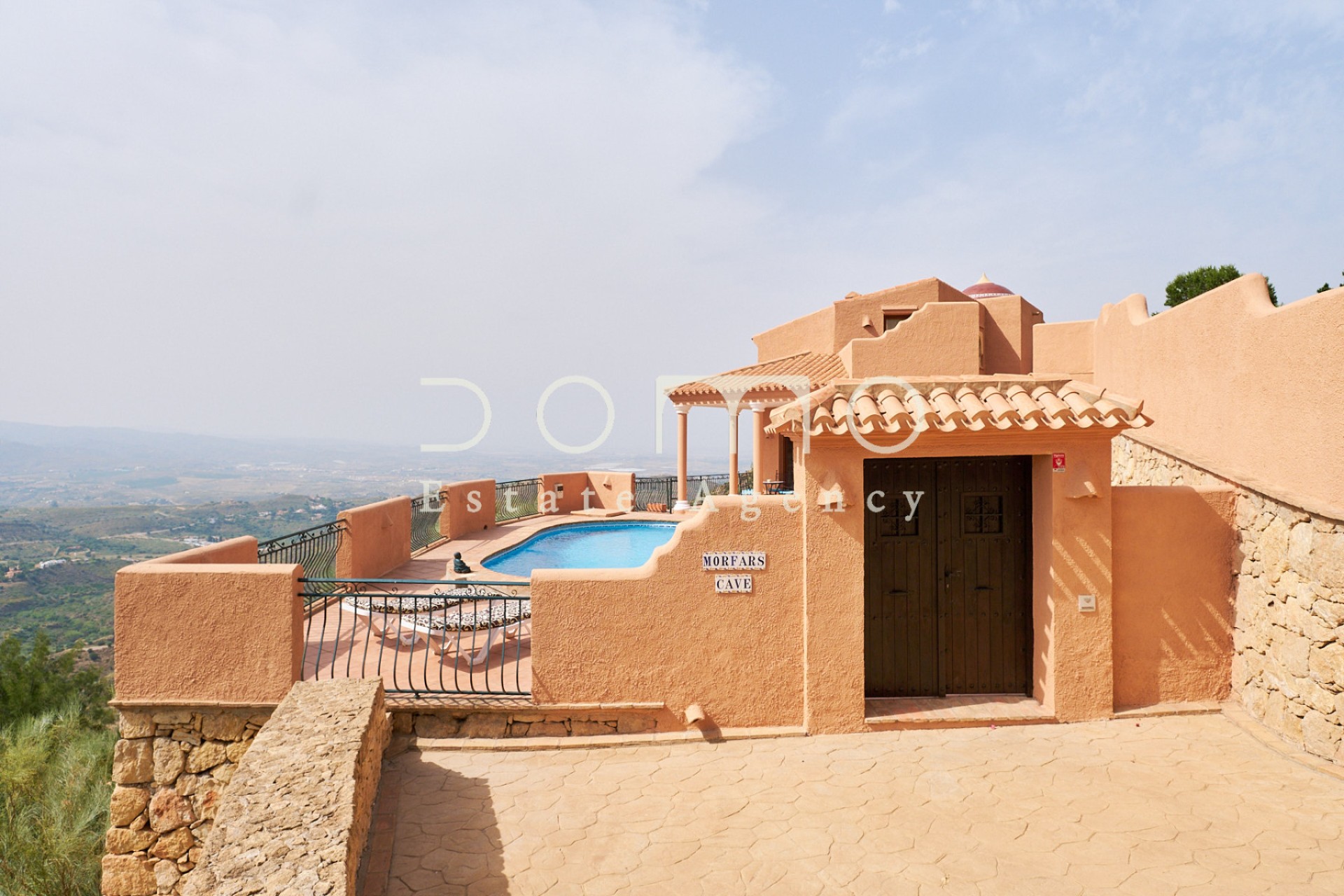 Resale - Villa / Semi-detached Villa - Turre