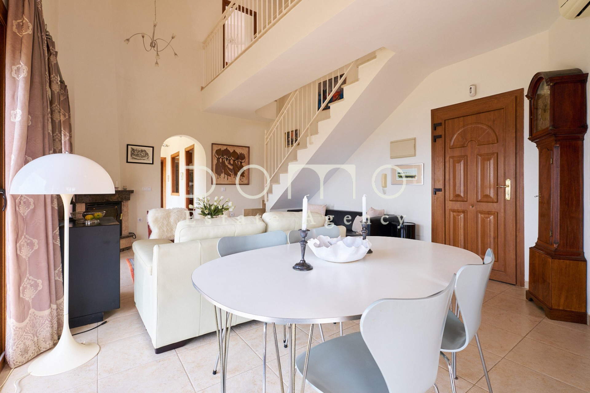 Resale - Villa / Semi-detached Villa - Turre