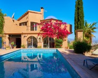 Resale - Villa / Semi-detached Villa - Turre