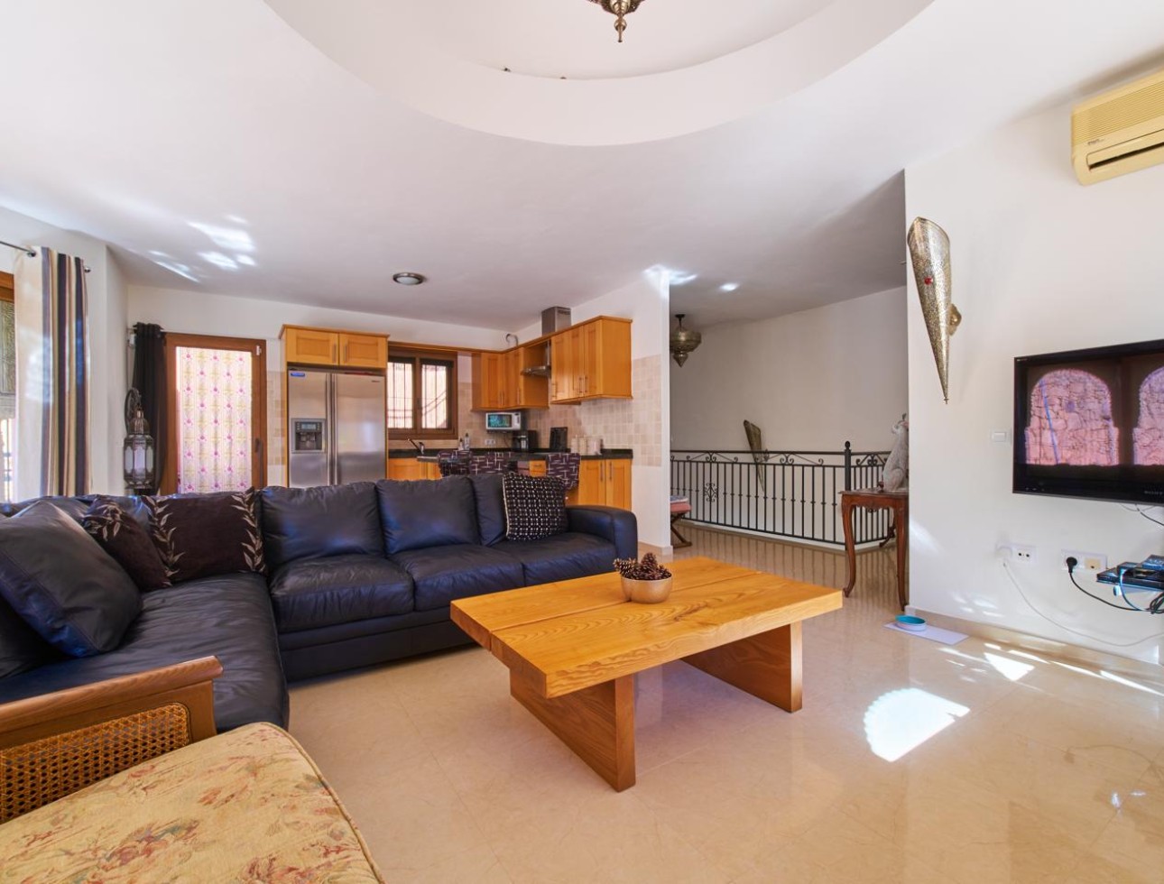 Resale - Villa / Semi-detached Villa - Turre