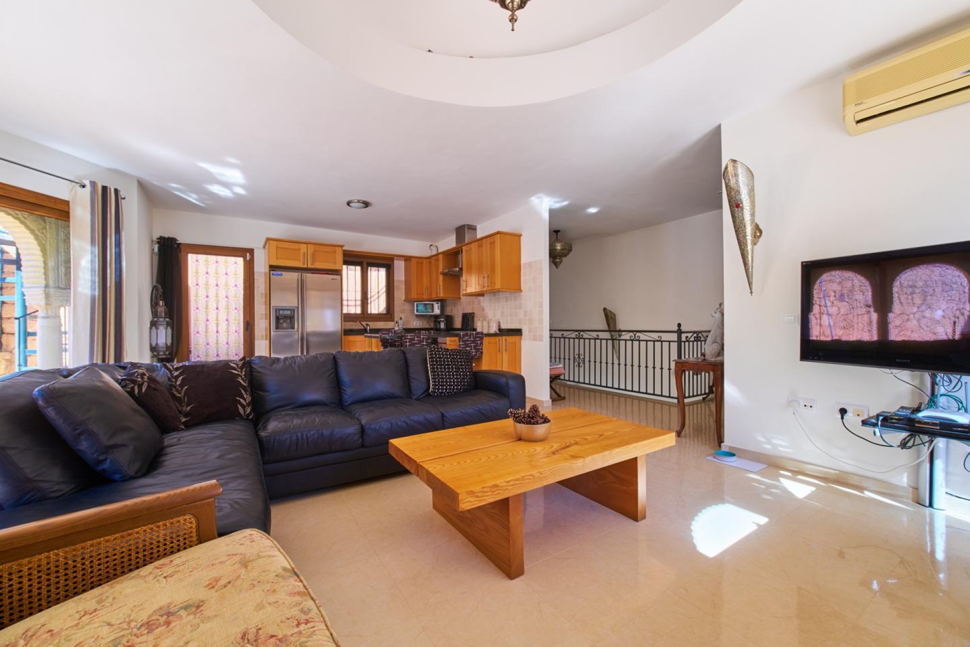 Resale - Villa / Semi-detached Villa - Turre