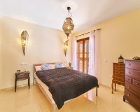 Resale - Villa / Semi-detached Villa - Turre