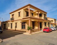 Resale - Villa / Semi-detached Villa - Turre