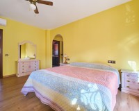 Resale - Villa / Semi-detached Villa - Turre