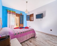 Resale - Villa / Semi-detached Villa - Turre