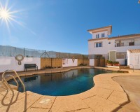 Resale - Villa / Semi-detached Villa - Turre