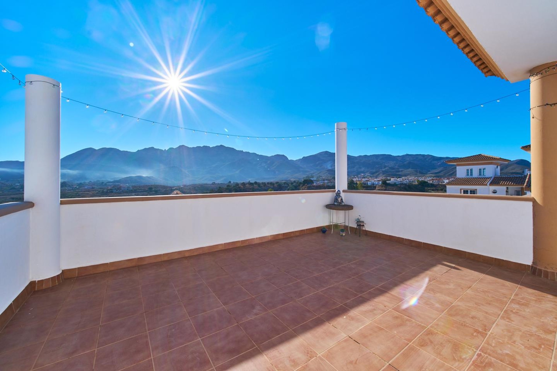 Resale - Villa / Semi-detached Villa - Turre