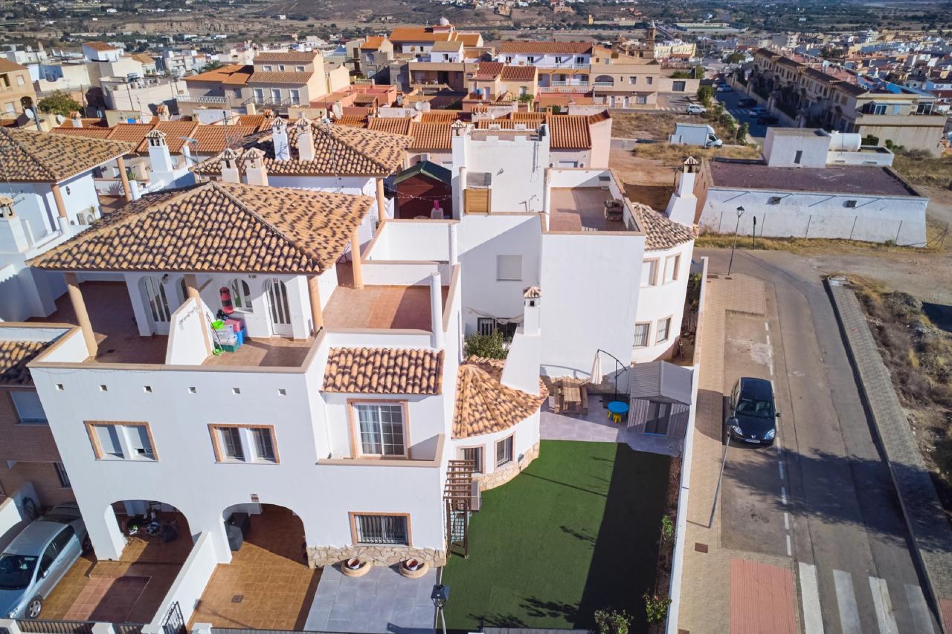 Resale - Villa / Semi-detached Villa - Turre