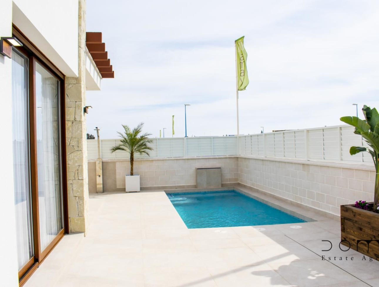 Resale - Villa / Semi-detached Villa - Vera Playa