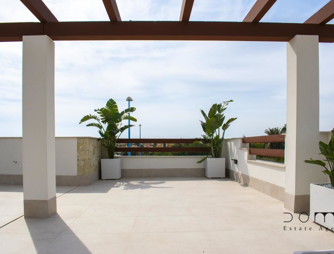 Resale - Villa / Semi-detached Villa - Vera Playa