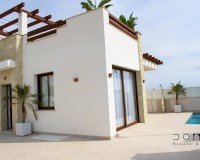 Resale - Villa / Semi-detached Villa - Vera Playa