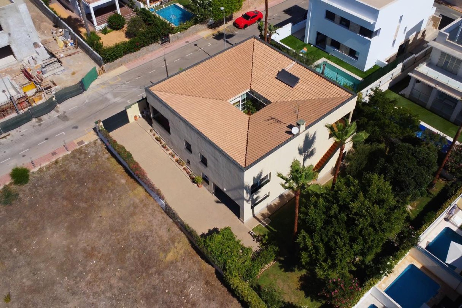 Resale - Villa / Semi-detached Villa - Vera