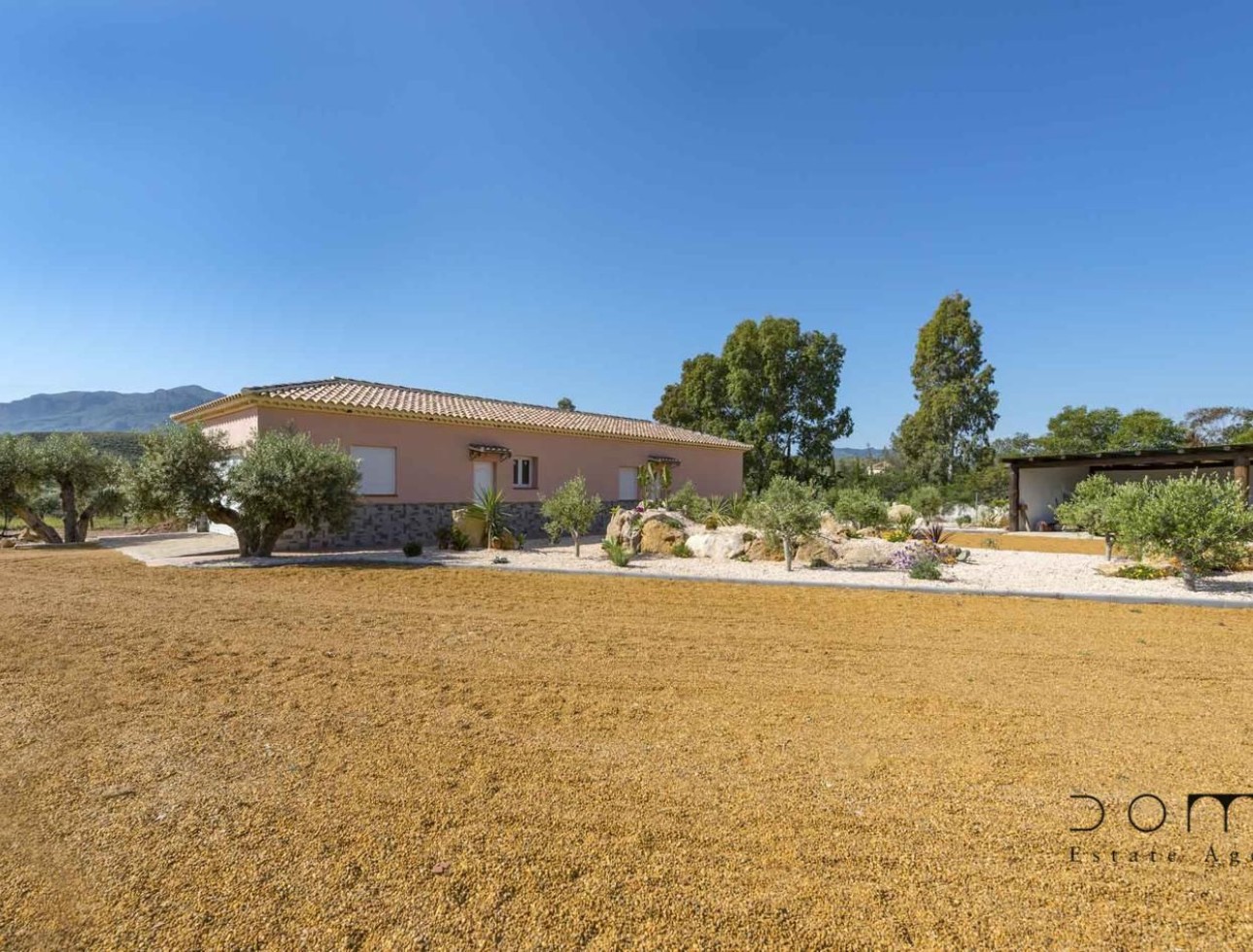 Resale - Villa - Turre