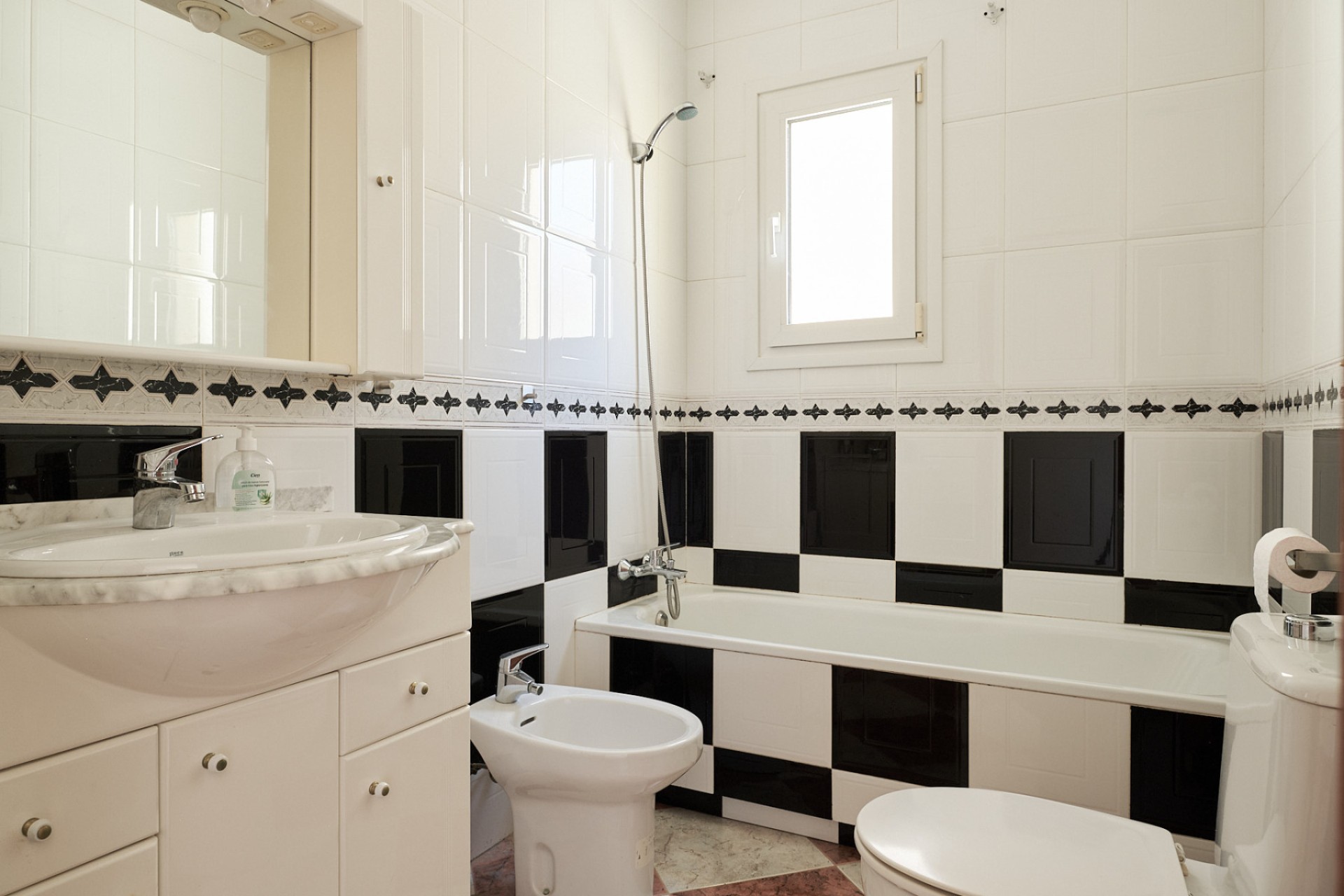 Resale - Villa - Turre