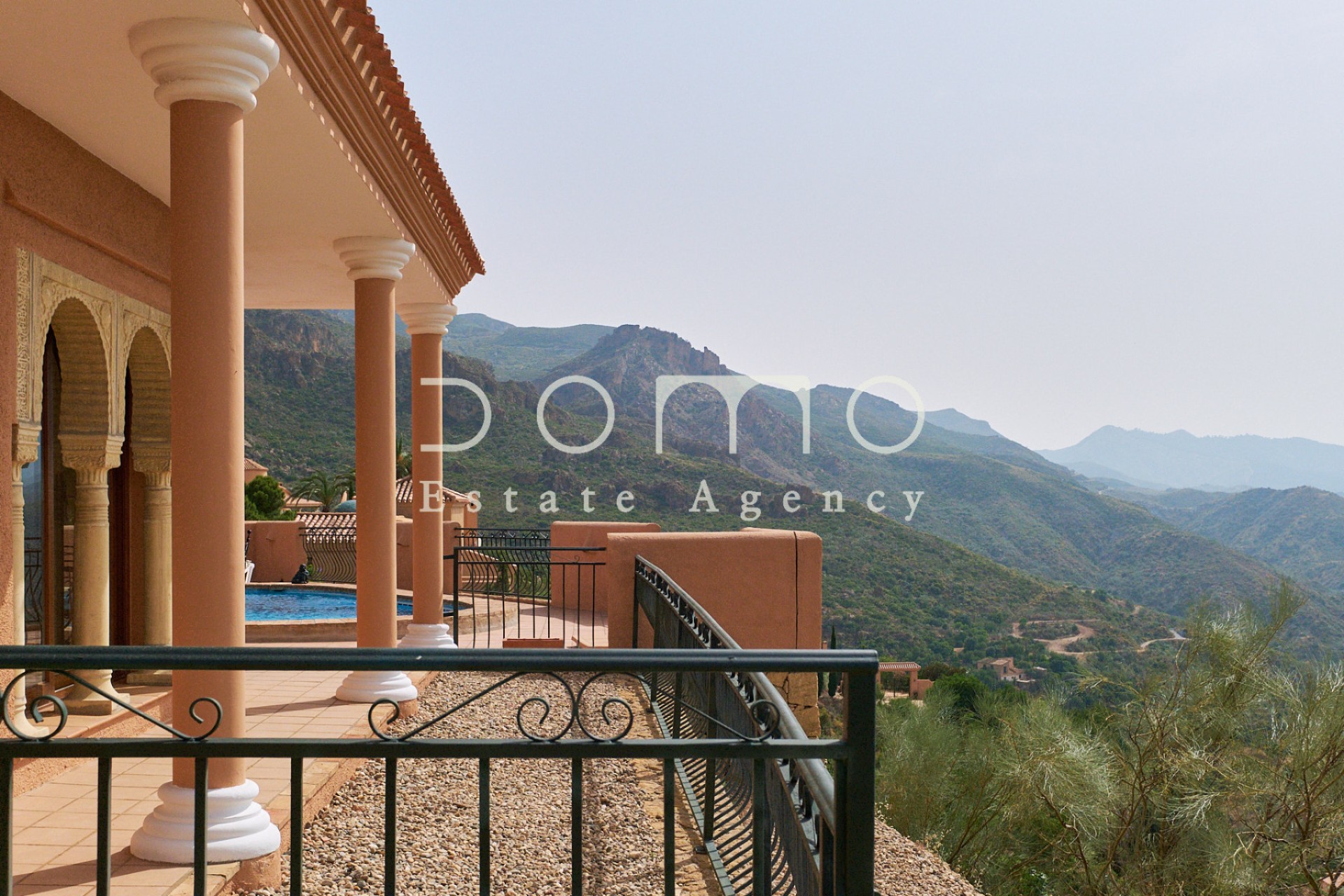 Resale - Villa - Turre