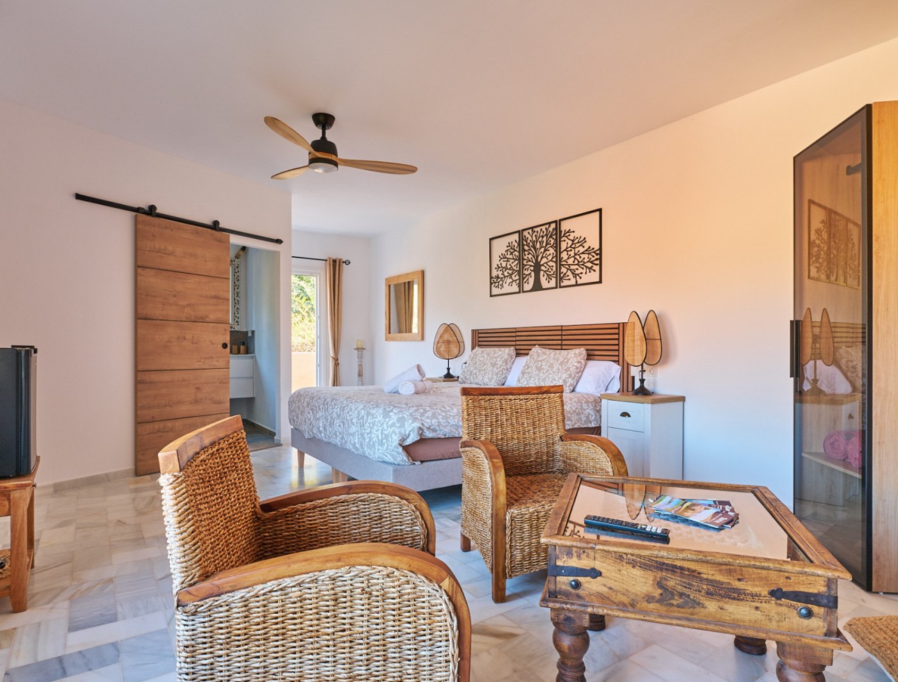  Spacious and bright bedroom in a villa with a tourist licence in Sierra Cabrera, Turre, Almería