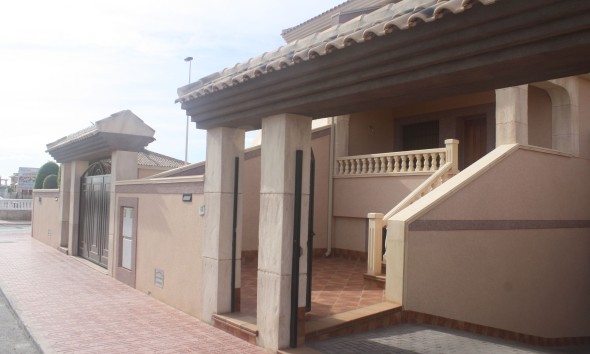 terraced - Obra nueva - Torrevieja - Torrevieja