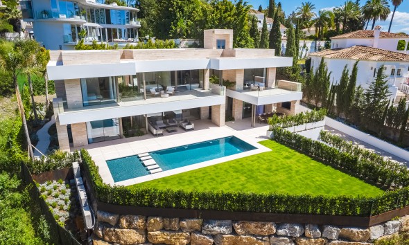 Villa / Doppelhaushälfte - Neue Gebäude - Cortés - Cortés