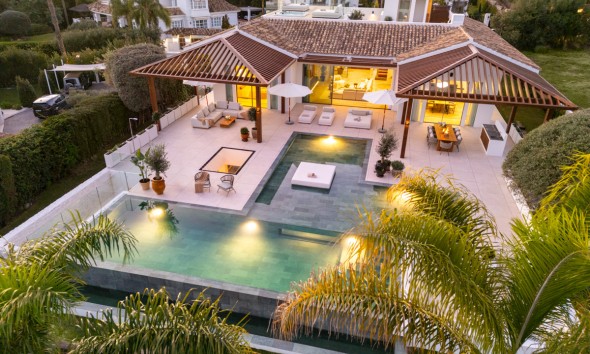 Villa / Doppelhaushälfte - Neue Gebäude - Marbella - Marbella